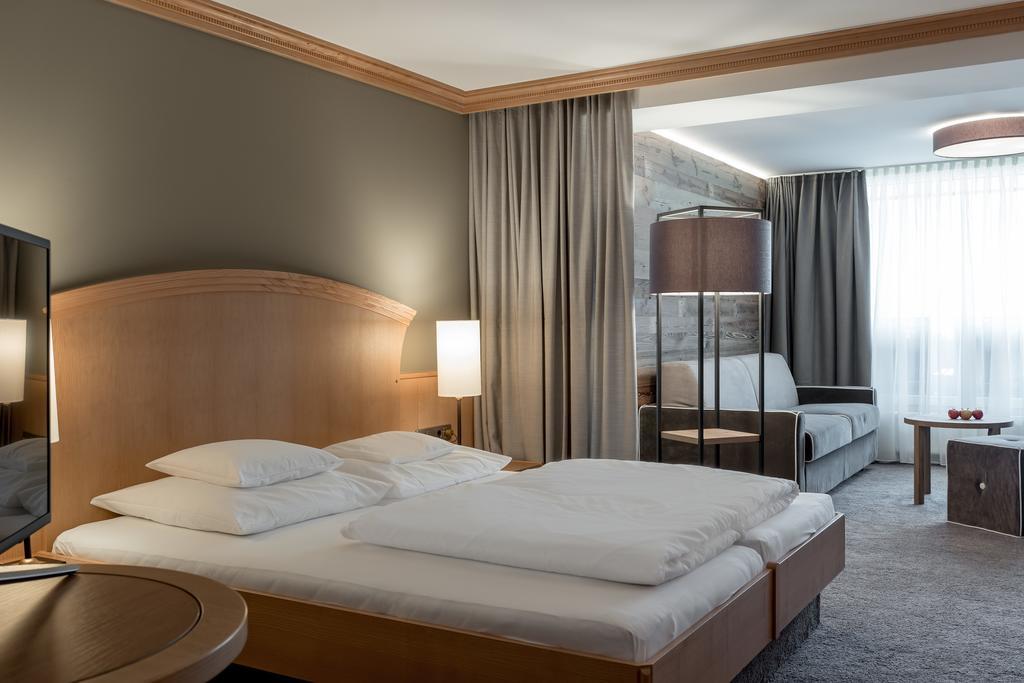 Hotel Tyrolerhof Solden Bagian luar foto